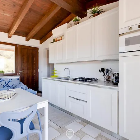 House Stella Charm *