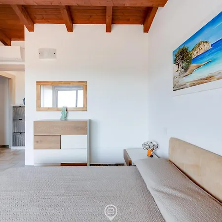 Estay - House Stella Charm